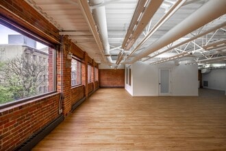 321 Water St, Vancouver, BC à louer Photo intérieure– Image 1 sur 6