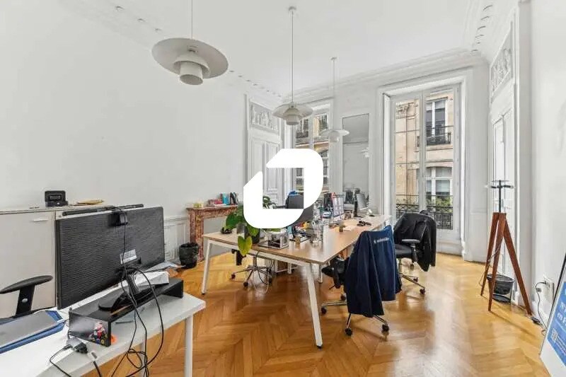 Bureau dans Paris à louer - Photo de l’immeuble – Image 1 sur 15