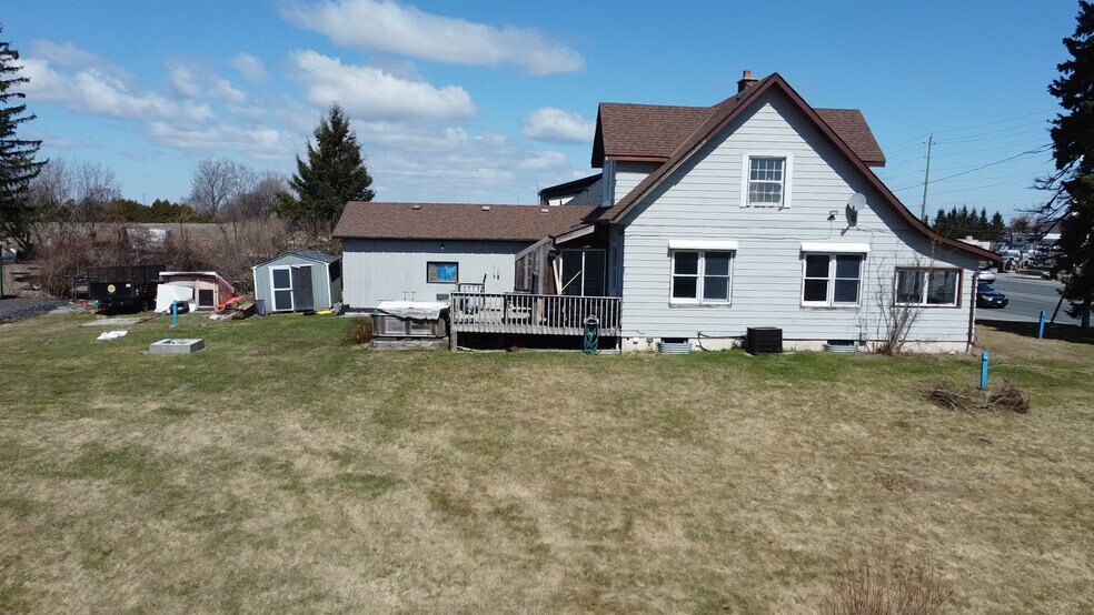 18558 Yonge St, East Gwillimbury, ON à vendre - Vidéo sur l’annonce professionnelle – Image 2 sur 5