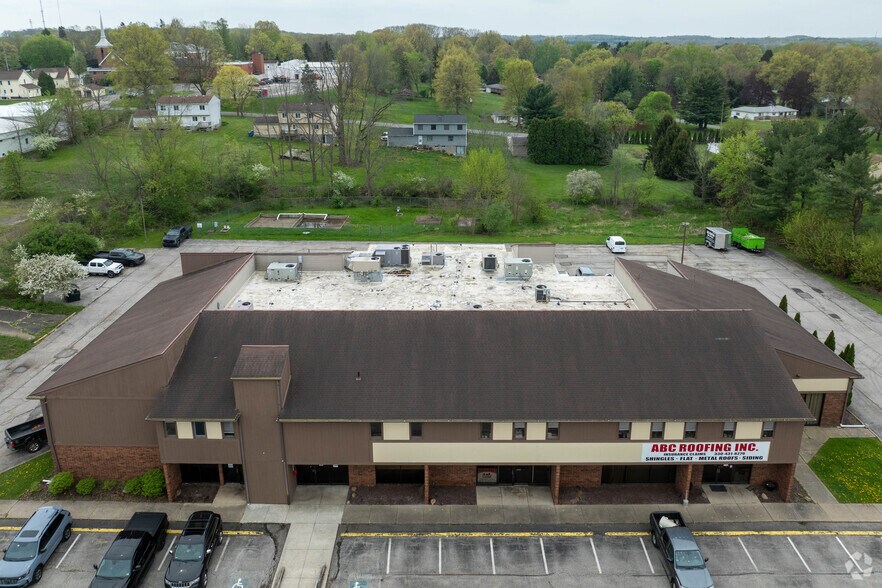 3636 Copley Rd, Akron, OH à louer - Photo de l’immeuble – Image 3 sur 4