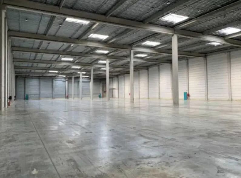 Industriel/Logistique dans Longueil-Sainte-Marie à louer - Photo intérieure – Image 2 sur 7