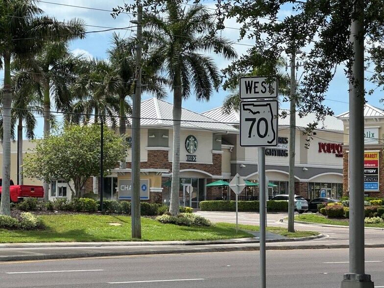 4311 53rd Ave E, Bradenton, FL à louer - Photo de l’immeuble – Image 3 sur 3