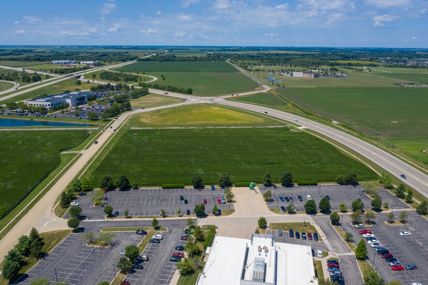 Wabash Ave, Springfield, IL à vendre - Aérien – Image 1 sur 35