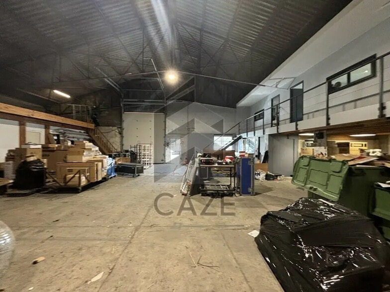 Industriel/Logistique dans Mérignac à louer - Photo de l’immeuble – Image 3 sur 9