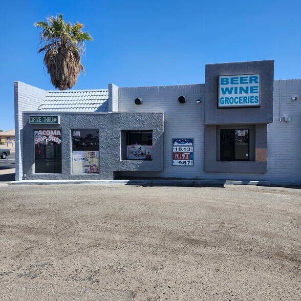 35 Acoma Blvd S, Lake Havasu City, AZ à vendre - Photo de l’immeuble – Image 2 sur 32