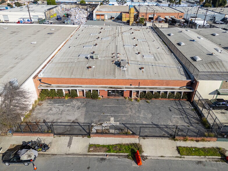 12828 S Broadway, Los Angeles, CA à vendre - Photo de l’immeuble – Image 2 sur 26
