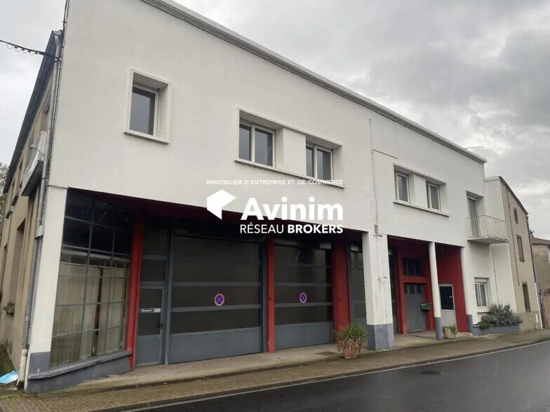 Local d'activités dans Joze à vendre - Photo de l’immeuble – Image 2 sur 11