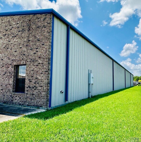188 Technology Ln, Gray, LA à vendre - Photo de l’immeuble – Image 3 sur 15