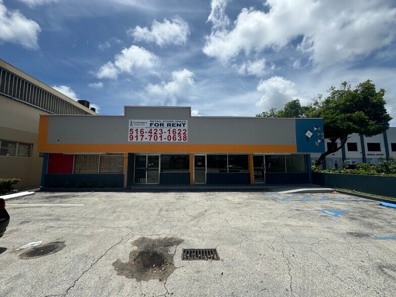 1870 NE 163rd St, Miami, FL à louer - Photo de l’immeuble – Image 2 sur 15
