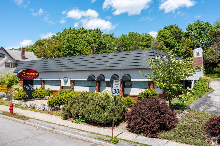 825 Main St, Poughkeepsie, NY à louer - Photo principale – Image 1 sur 6