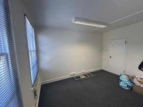 2-8 Games Rd, Barnet à louer Photo intérieure– Image 2 sur 4