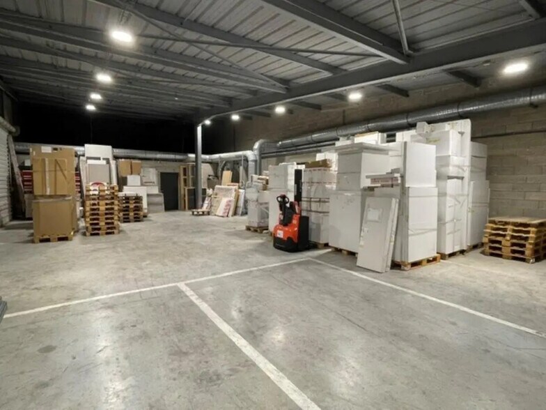 Bureau dans Montpellier à louer - Photo de l’immeuble – Image 2 sur 8