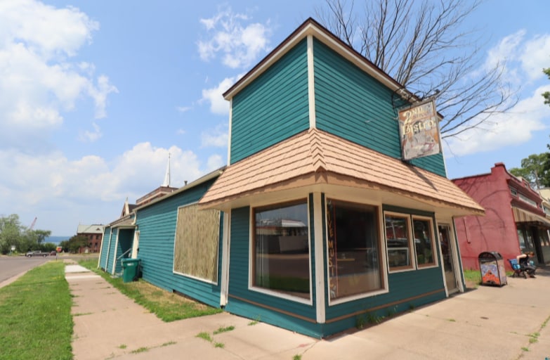 201 Main St E, Ashland, WI à vendre Photo principale– Image 1 sur 25