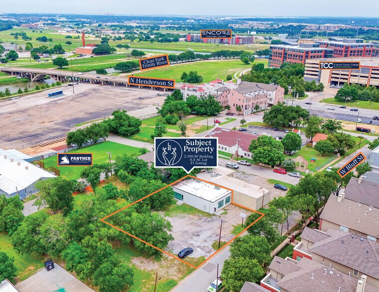 1004 W Bluff St, Fort Worth, TX à vendre - Photo de l’immeuble – Image 3 sur 12