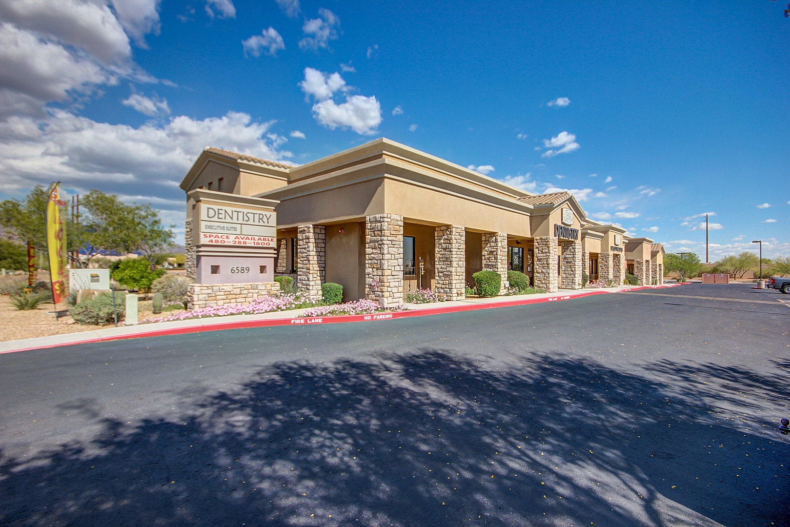 6589 S Kings Ranch Rd, Gold Canyon, AZ à louer Photo de l’immeuble– Image 1 sur 10