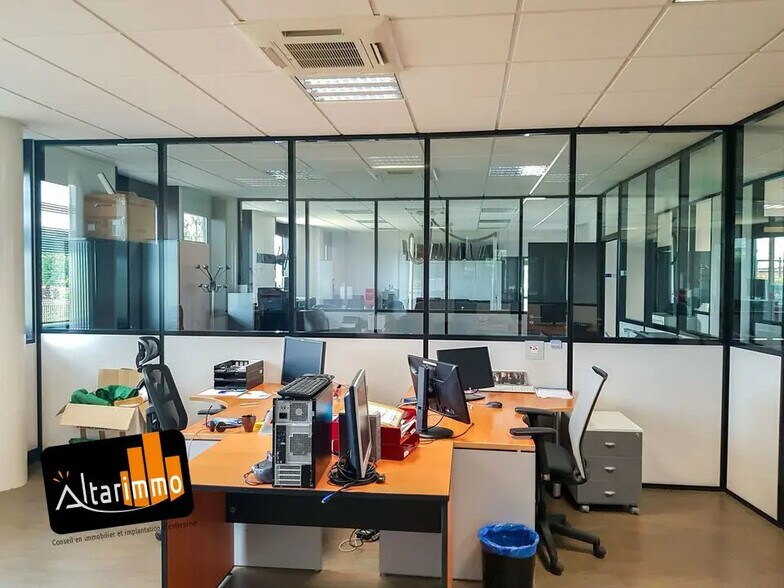 Bureau dans Chartres à louer - Photo de l’immeuble – Image 2 sur 4
