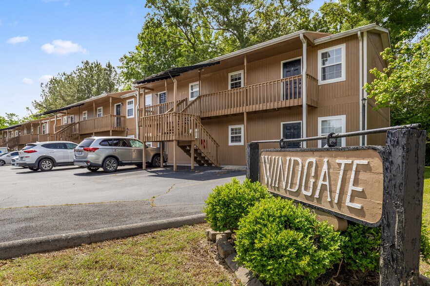 1802 Hamill Rd, Hixson, TN à vendre - Photo de l’immeuble – Image 2 sur 38