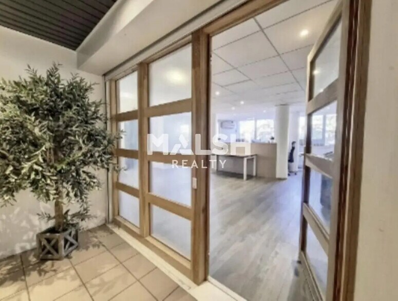 Bureau dans Lyon à vendre - Photo de l’immeuble – Image 1 sur 21
