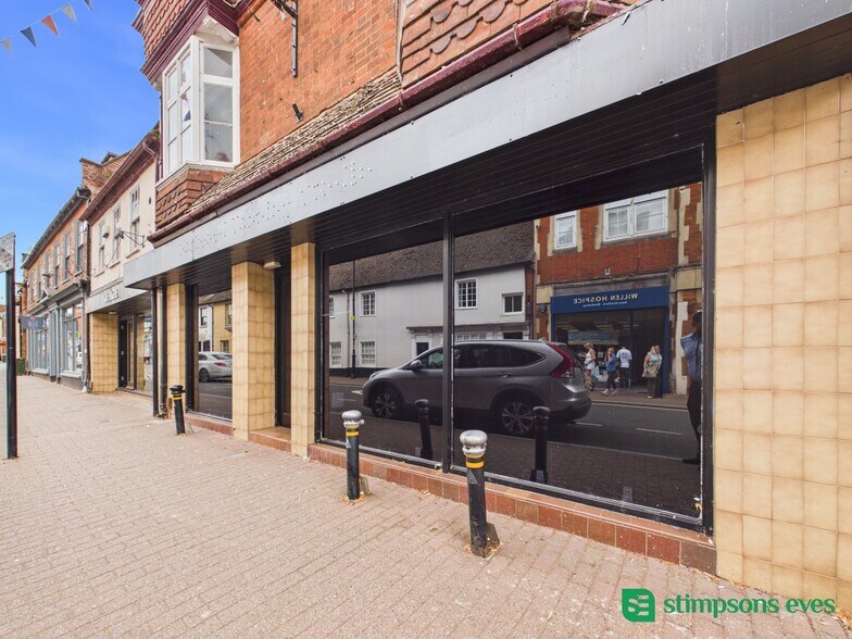 31 High St, Milton Keynes à louer - Photo de l’immeuble – Image 2 sur 5