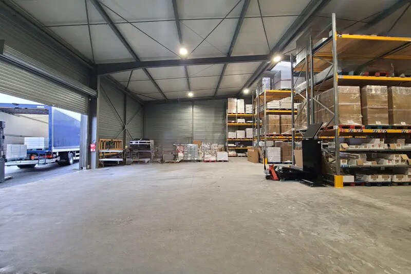 Local d’activités dans Béziers à louer - Photo de l’immeuble – Image 2 sur 4