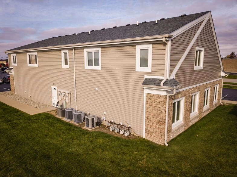 125 Lakeshore Dr, Lebanon, IN à louer - Photo de l’immeuble – Image 3 sur 7