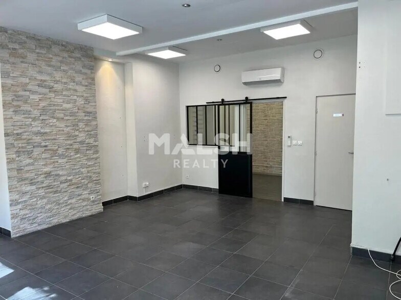 Local commercial dans Villeurbanne à louer - Photo de l’immeuble – Image 2 sur 4