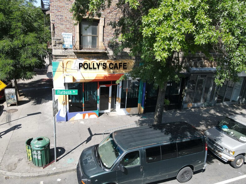 2109-2125 Westbury Ct, Brooklyn, NY à louer - Photo de l’immeuble – Image 3 sur 8