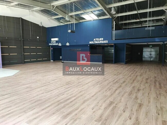 Plus de détails pour Local commercial à louer