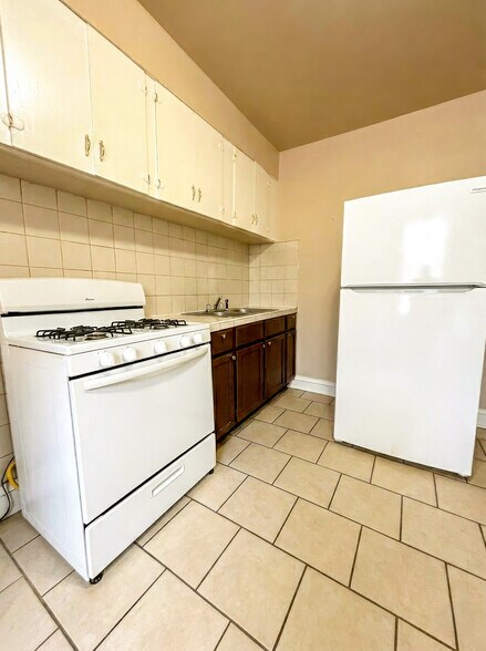 1054 S. Mason, Chicago, IL à vendre - Photo de l’immeuble – Image 2 sur 5