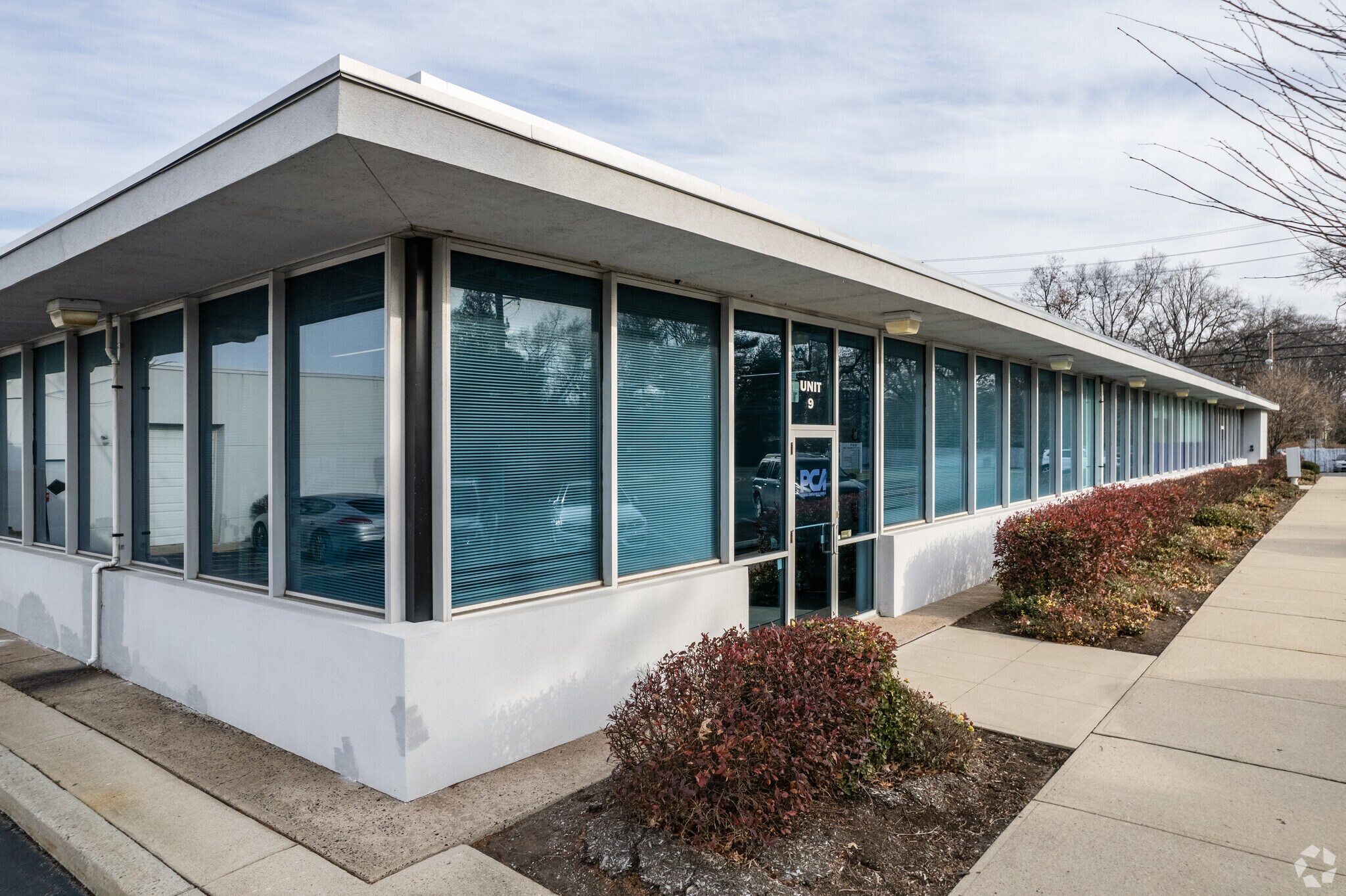 15-01 Pollitt Dr, Fair Lawn, NJ à vendre Photo principale– Image 1 sur 41