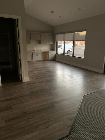 2714 West Oxford Loop, Oxford, MS à louer - Photo intérieure – Image 2 sur 3