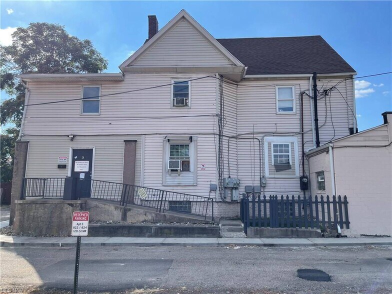 824 12th St NW, Canton, OH à vendre - Photo de l’immeuble – Image 3 sur 33