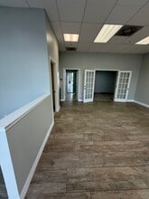 17001 Alico Commerce Ct, Fort Myers, FL à louer Photo intérieure– Image 1 sur 24