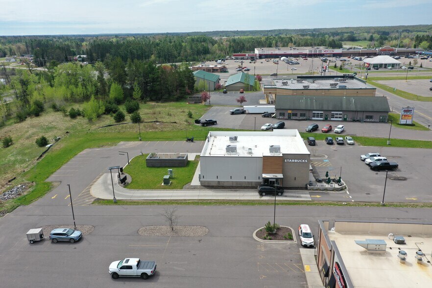297 Eisenhower Pky, Rhinelander, WI à vendre - Photo de l’immeuble – Image 2 sur 9