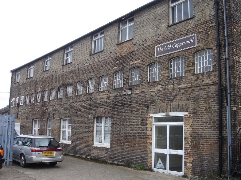 Copper Mill Ln, Londres à louer - Photo de l’immeuble – Image 3 sur 8