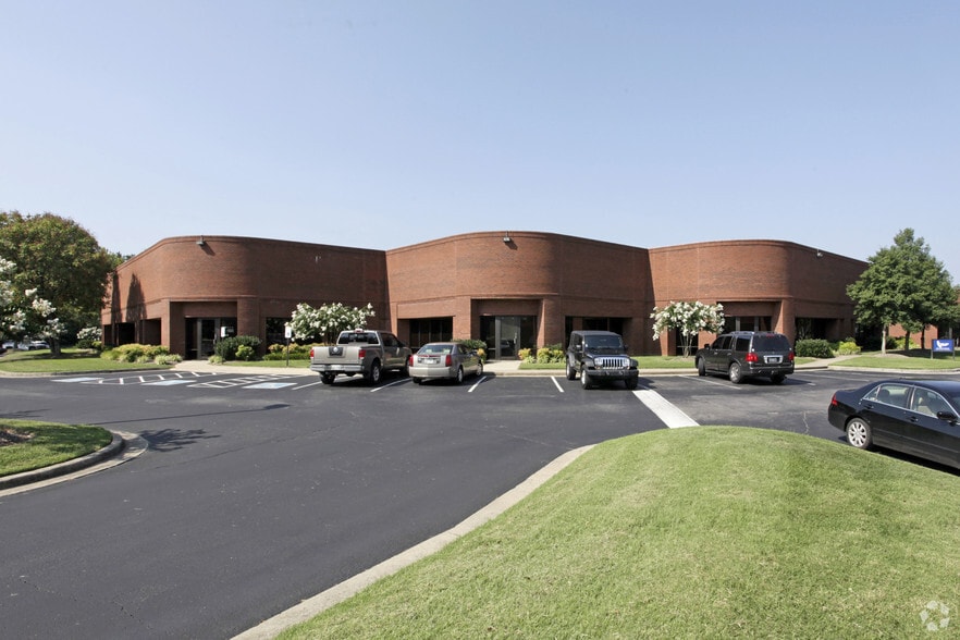 624 Grassmere Park, Nashville, TN à louer - Photo principale – Image 1 sur 12