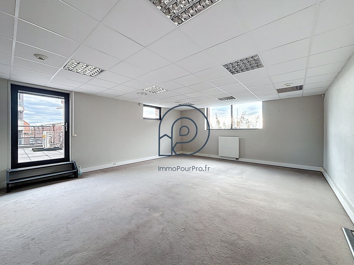 35 Rue Winston Churchill, Lille, NOR 59160 -  -  - Photo intérieure - Image 2 of 9