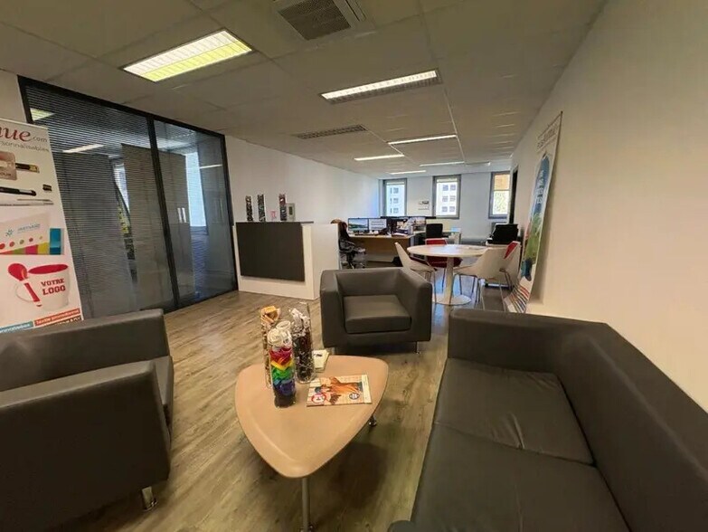Bureau dans Roanne à vendre - Photo intérieure – Image 1 sur 7