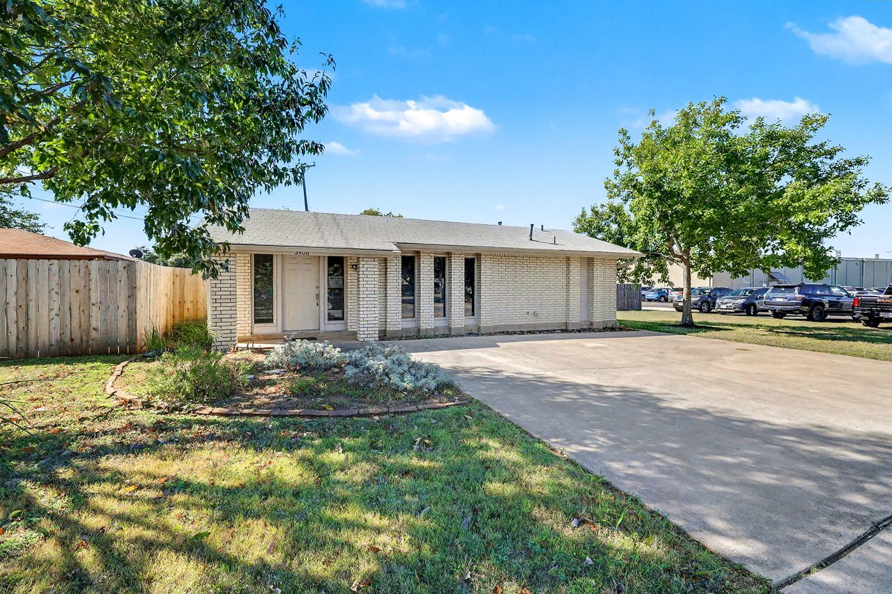 2406 Dawn Dr, Georgetown, TX à vendre Photo principale– Image 1 sur 22