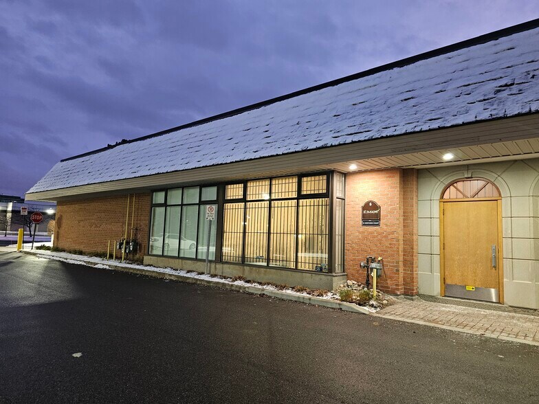 20 Wertheim Ct, Richmond Hill, ON à vendre - Photo de l’immeuble – Image 1 sur 4
