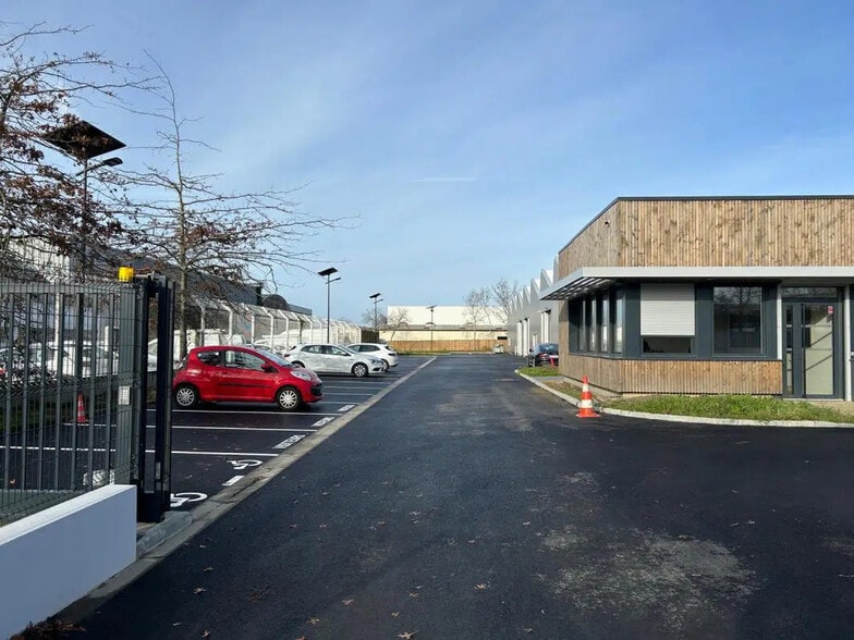 18 Rue De Bel Air, Carquefou à louer - Photo de l’immeuble – Image 2 sur 5