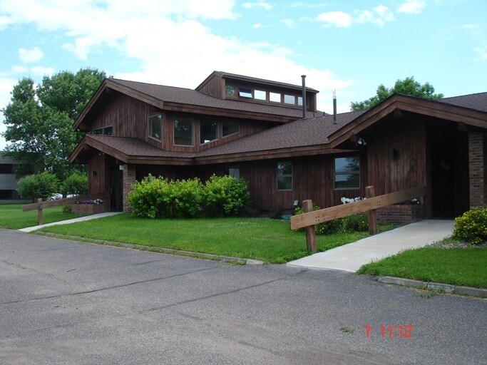 1826 Tower Dr W, Stillwater, MN à louer - Photo de l’immeuble – Image 1 sur 1