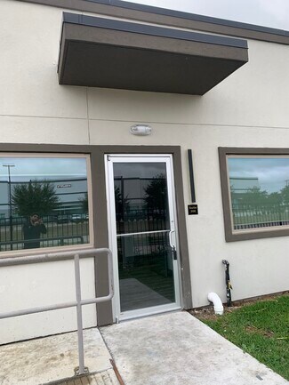 Plus de détails pour 8815 West Rd, Houston, TX - Bureau/Médical à louer