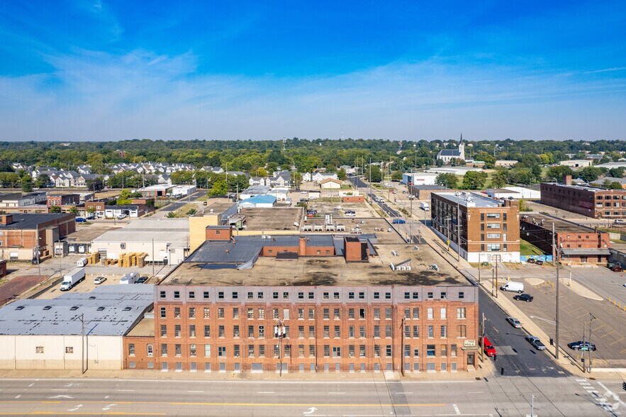 1101 SW Washington St, Peoria, IL à louer - Aérien – Image 2 sur 5