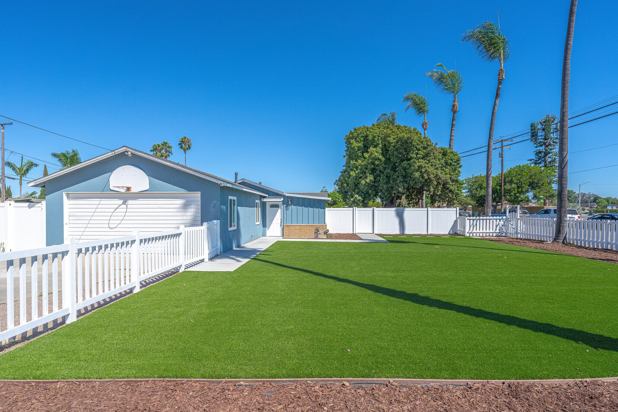 4301 W Lilac Ave, Santa Ana, CA à vendre Photo principale– Image 1 sur 48