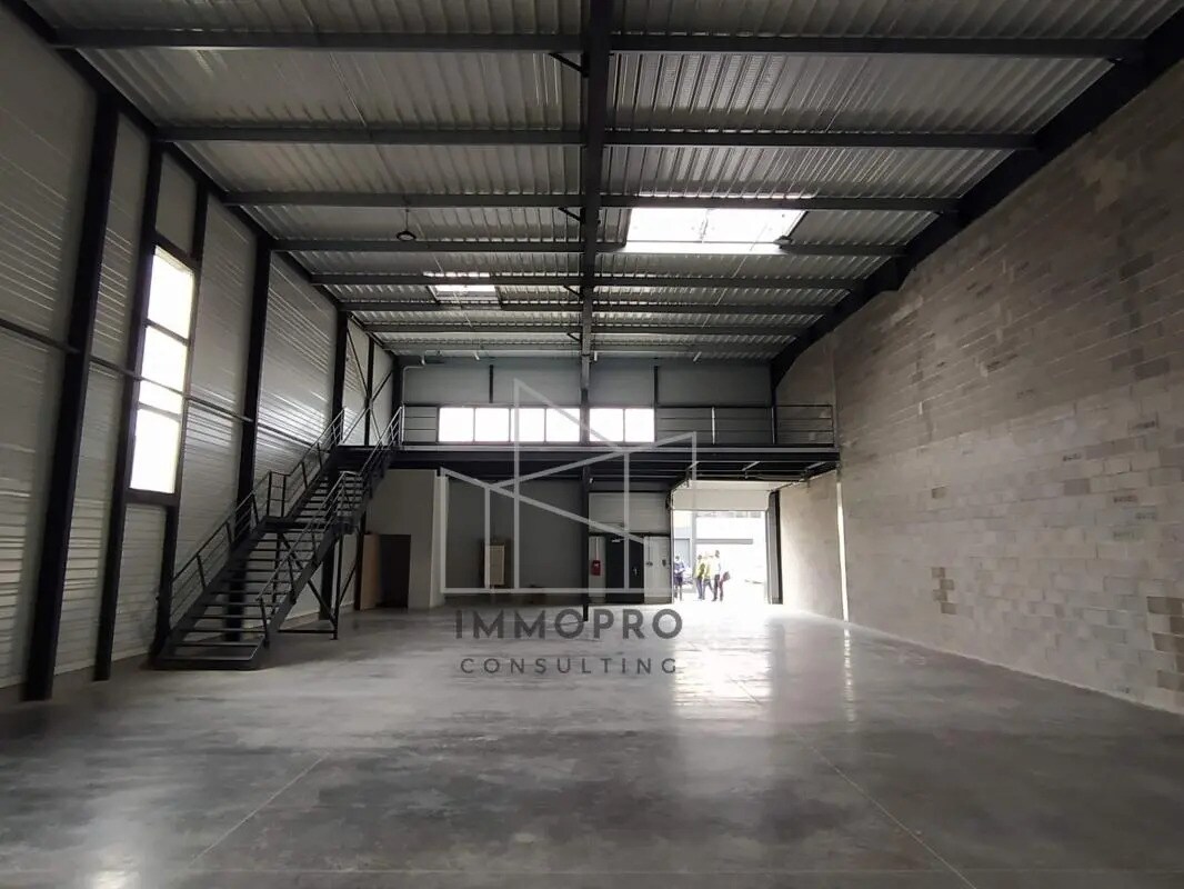 Local d'activités dans Évreux à vendre Photo de l’immeuble– Image 1 sur 3