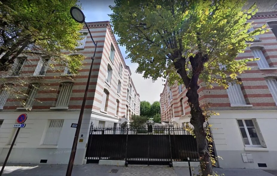 Bureau dans Neuilly-sur-Seine à vendre - Photo de l’immeuble – Image 2 sur 21