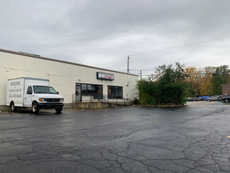 3545-3575 Grand Ave, Gurnee, IL à louer - Photo de l’immeuble – Image 2 sur 7