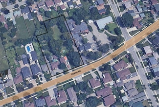 Plus de détails pour 444-448 Rustic Rd, Toronto, ON - Terrain à vendre