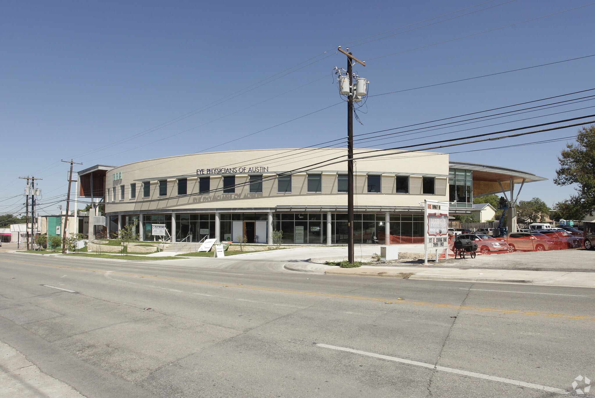 5011 Burnet Rd, Austin, TX à louer Photo principale– Image 1 sur 3